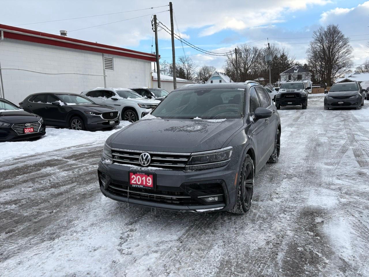 2019 Volkswagen Tiguan Highline 4MOTION Photo0