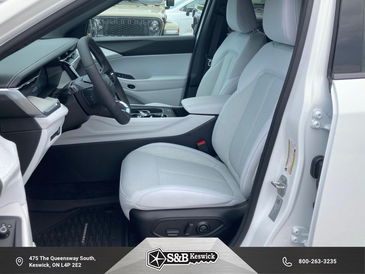 2026 Jeep Cherokee Laredo/Limited 4dr 4x4 Photo
