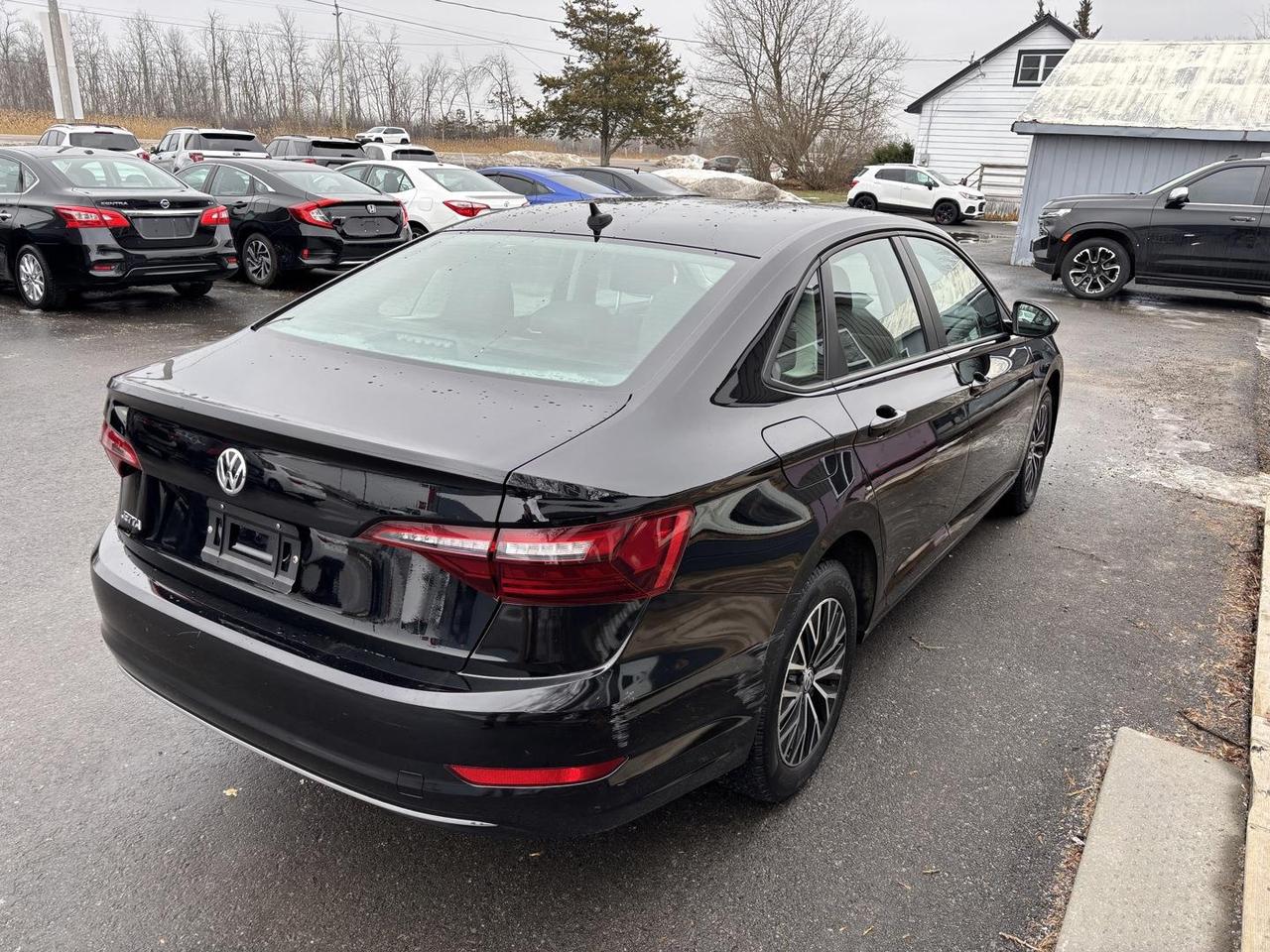 2021 Volkswagen Jetta Comfortline (A8) 4dr Sedan Photo3