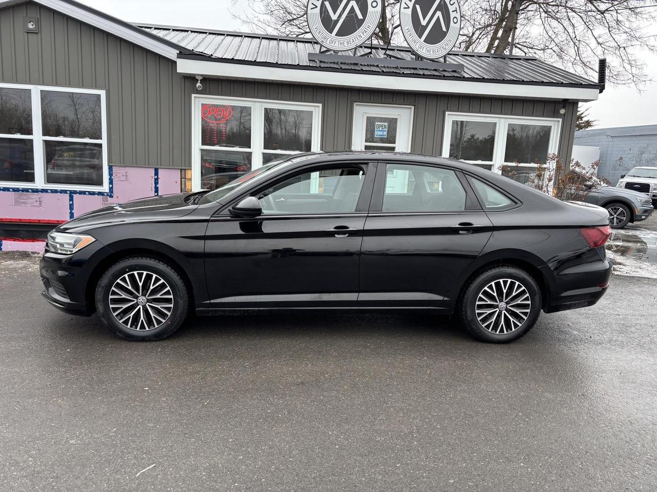 2021 Volkswagen Jetta Comfortline (A8) 4dr Sedan Photo