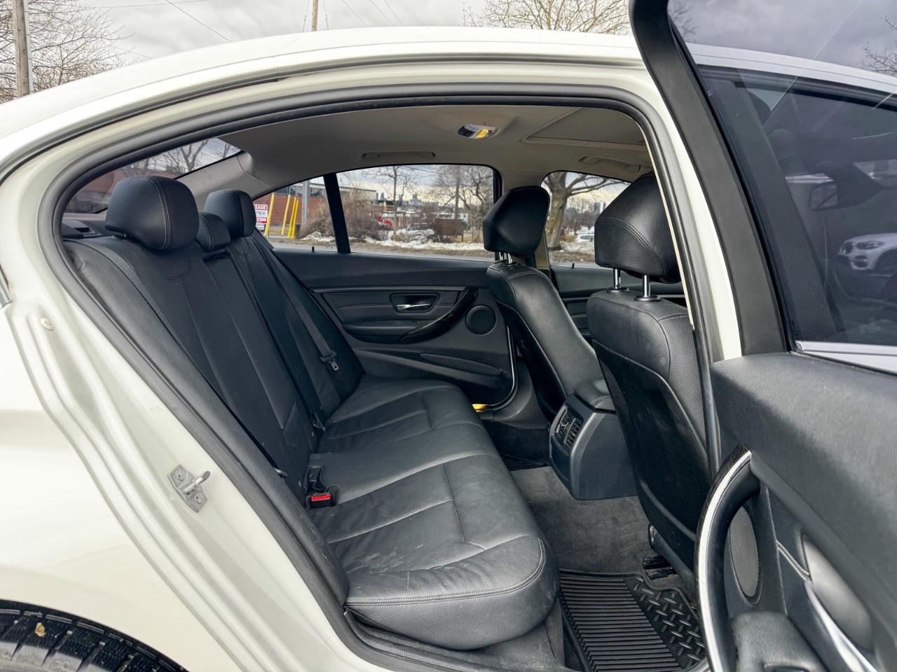 2014 BMW 3 Series 4dr Sdn 328i xDrive AWD Photo