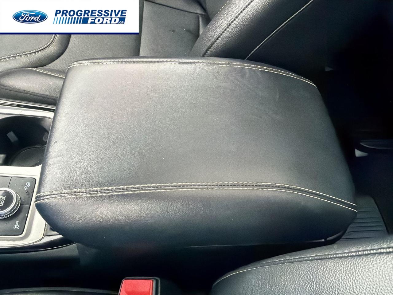 2022 Ford Explorer ST 4dr 4x4 Photo