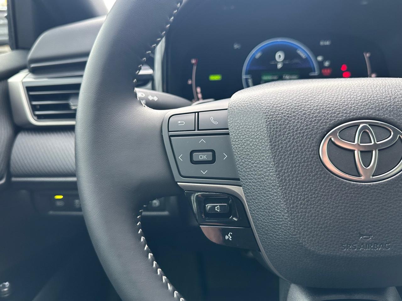 2025 Toyota Camry SE Upgrade 4dr All-Wheel Drive Sedan Photo