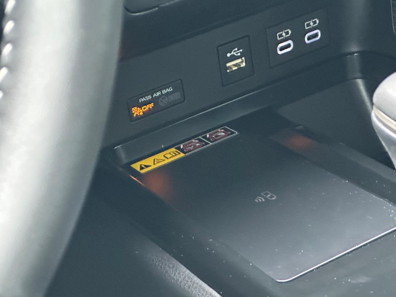 2025 Toyota Camry SE Upgrade 4dr All-Wheel Drive Sedan Photo