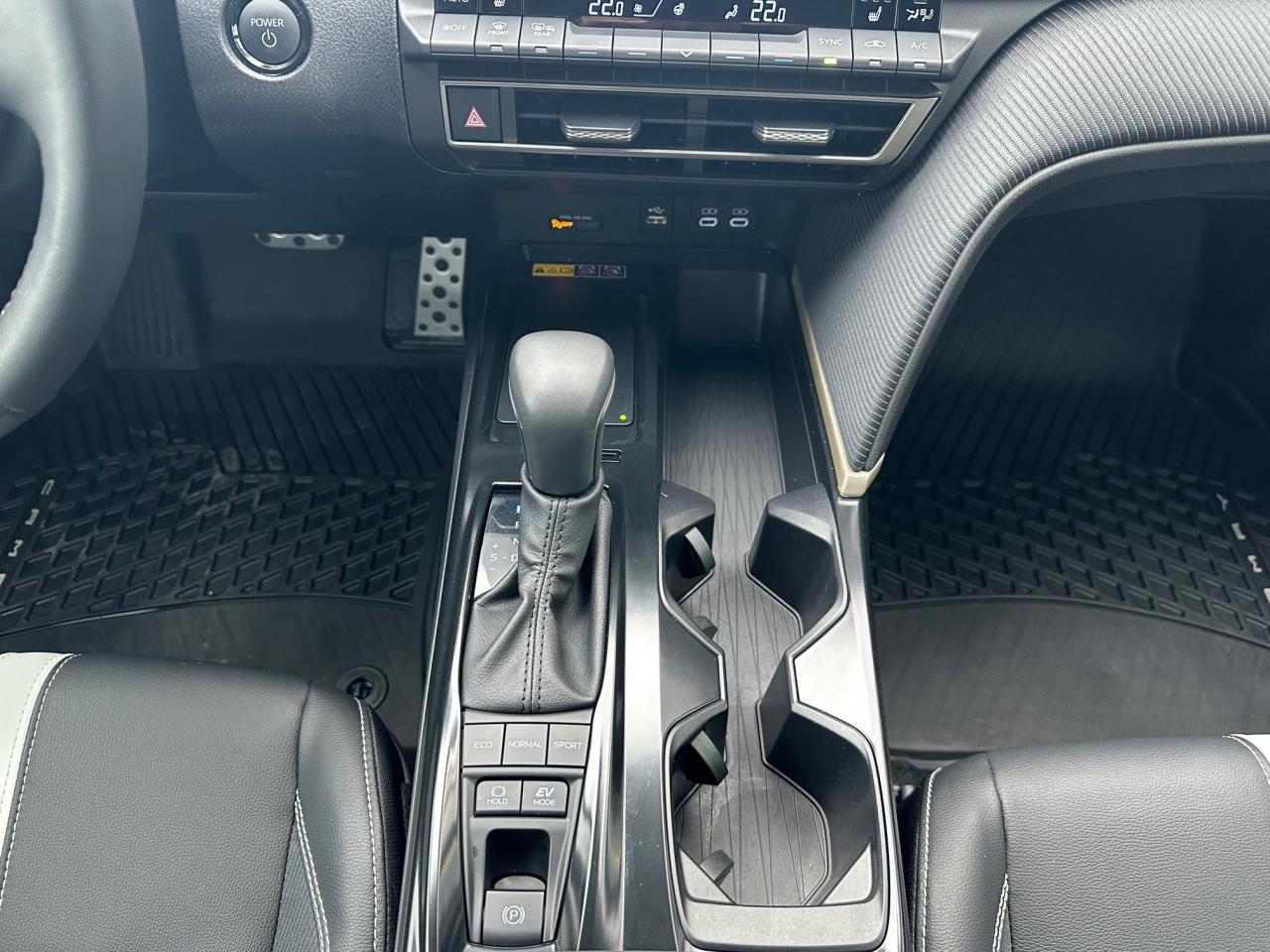 2025 Toyota Camry SE Upgrade 4dr All-Wheel Drive Sedan Photo