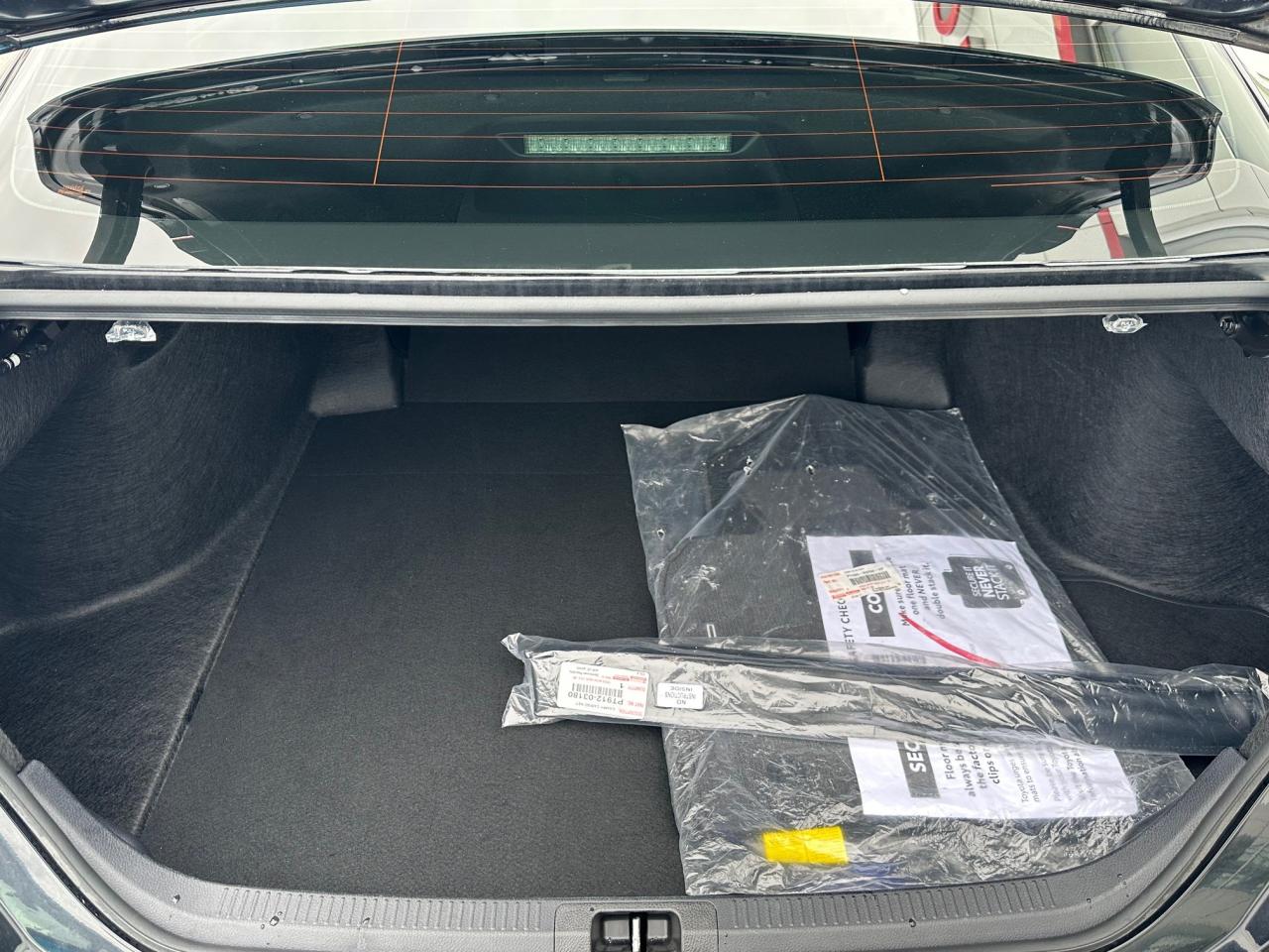 2025 Toyota Camry SE Upgrade 4dr All-Wheel Drive Sedan Photo