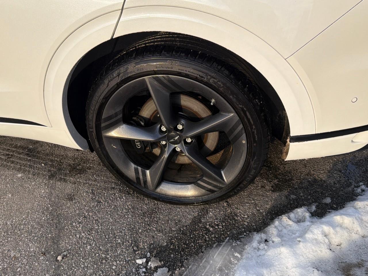 2026 Genesis GV70 3.5T Sport Quilting 4dr All-Wheel Drive Photo4