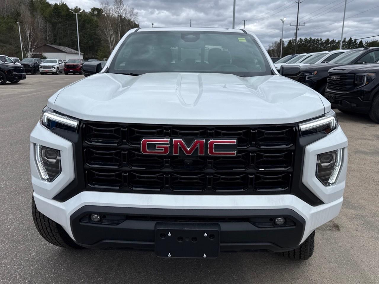 2026 GMC Canyon Crew Cab Short Box 4-Wheel Drive Elevation Photo