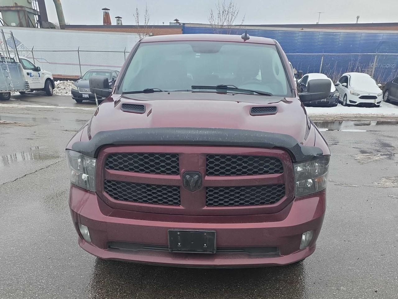 2019 RAM 1500 Classic EXPRESS 4X4 CREW CAB 5'7" BOX Photo