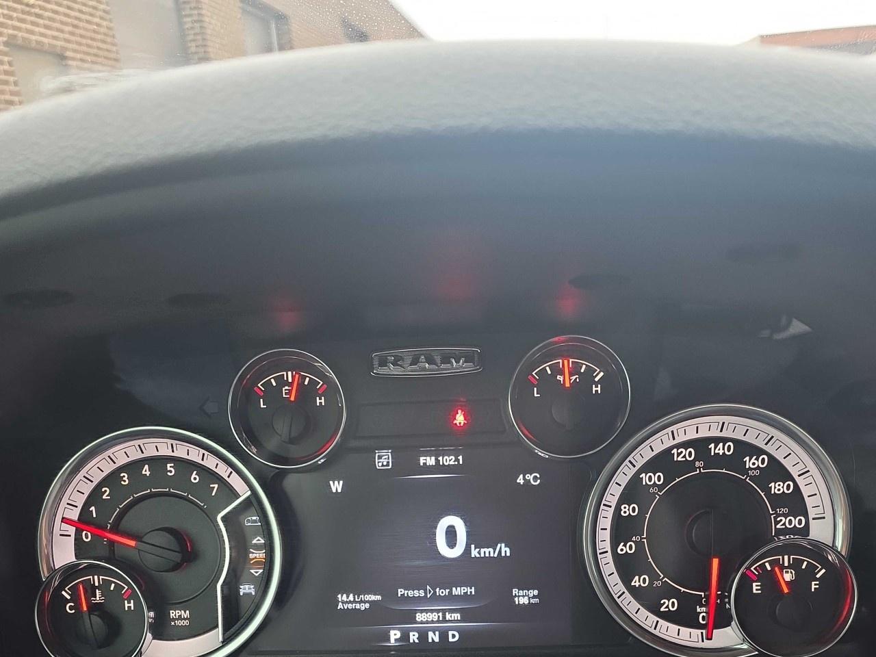 2019 RAM 1500 Classic EXPRESS 4X4 CREW CAB 5'7" BOX Photo