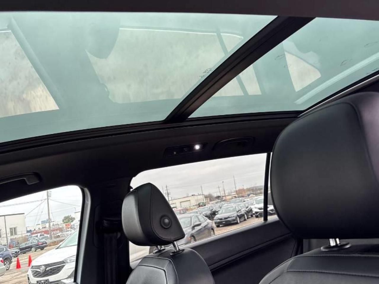 2018 Volkswagen Tiguan Highline 4dr All-wheel Drive 4MOTION Photo