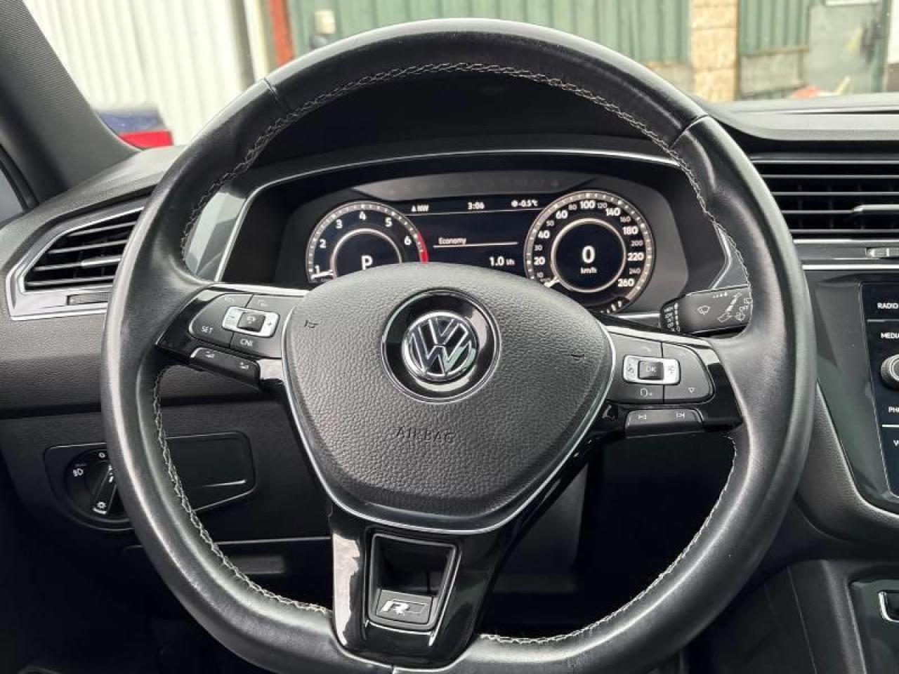 2018 Volkswagen Tiguan Highline 4dr All-wheel Drive 4MOTION Photo