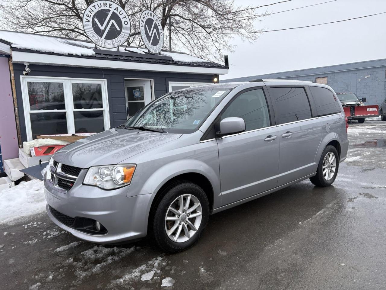 2018 Dodge Grand Caravan CVP/SXT Passenger Van Photo