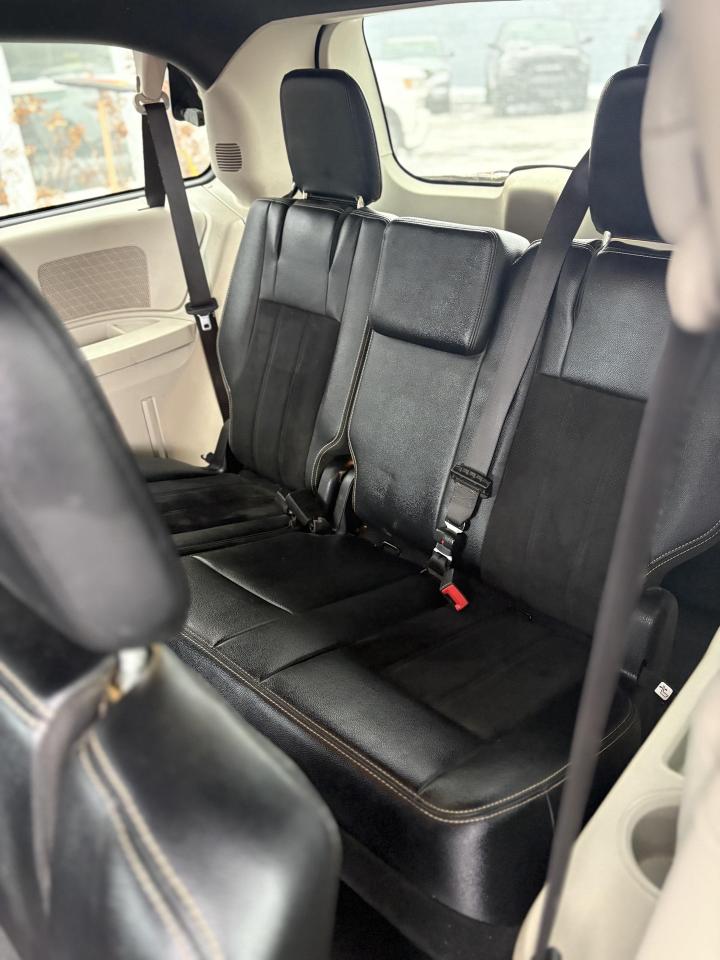 2018 Dodge Grand Caravan CVP/SXT Passenger Van Photo