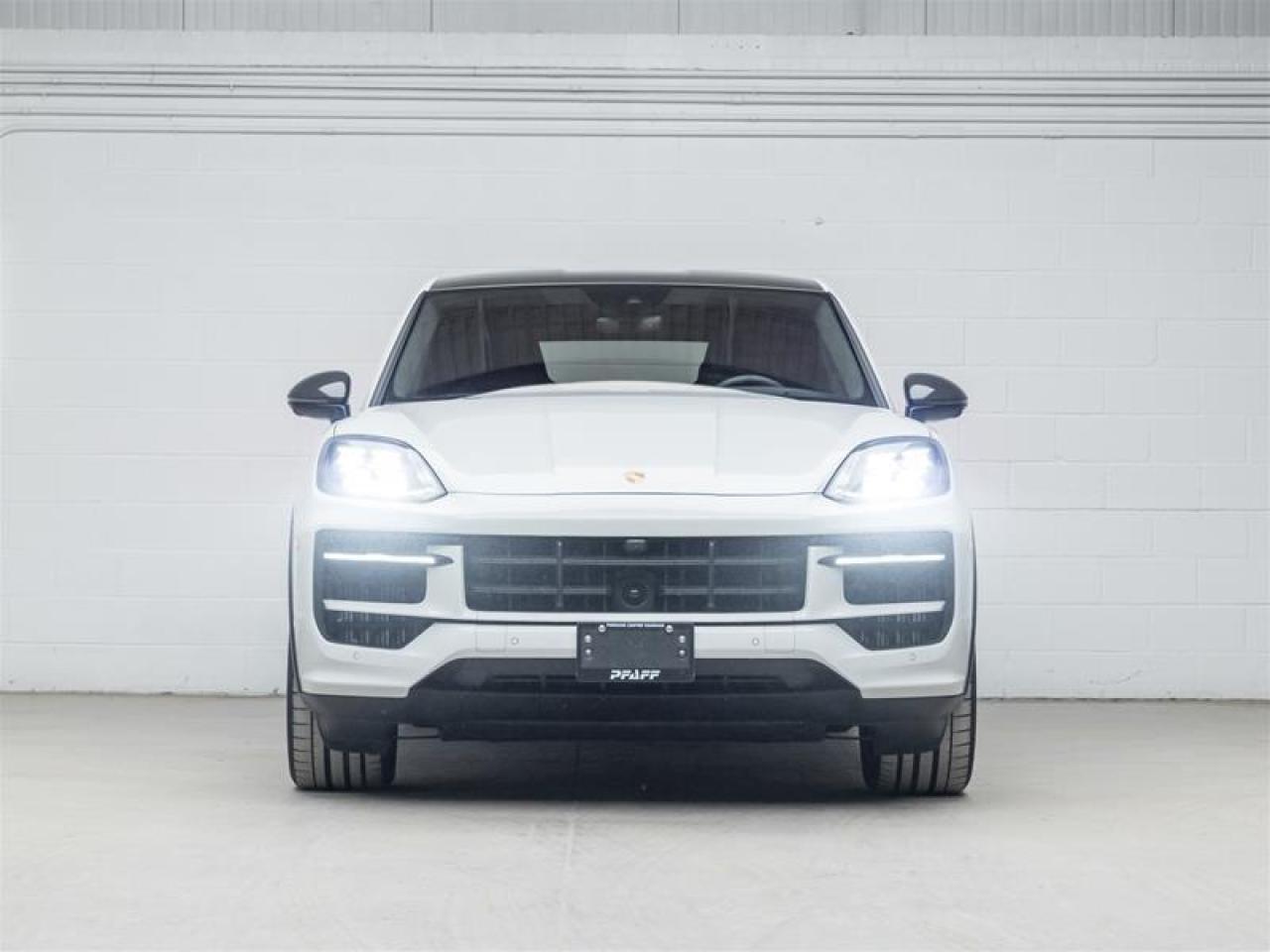 2025 Porsche Cayenne  Photo