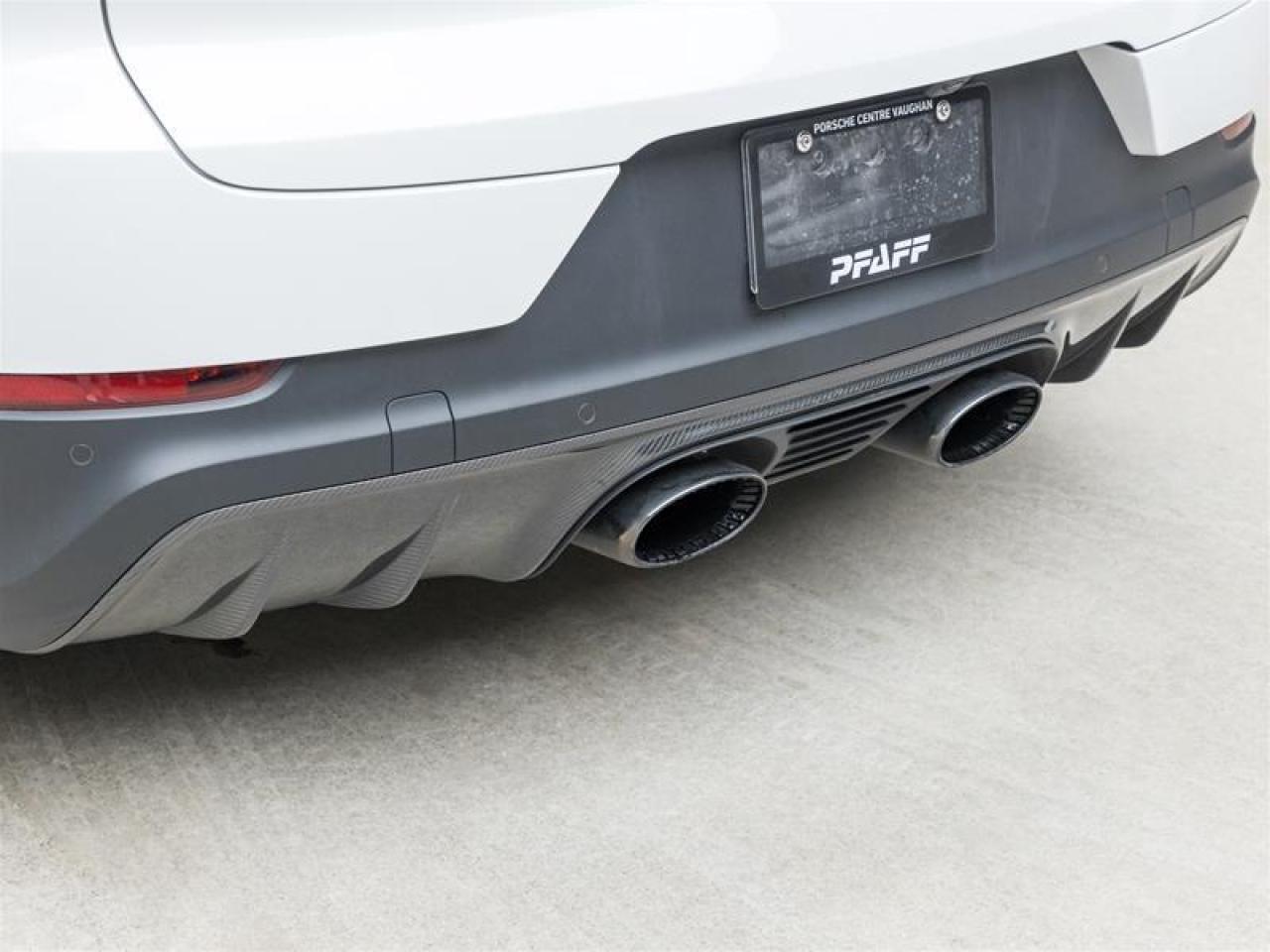 2025 Porsche Cayenne  Photo