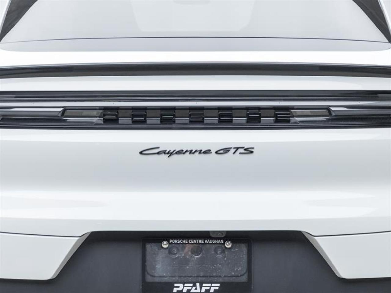 2025 Porsche Cayenne  Photo