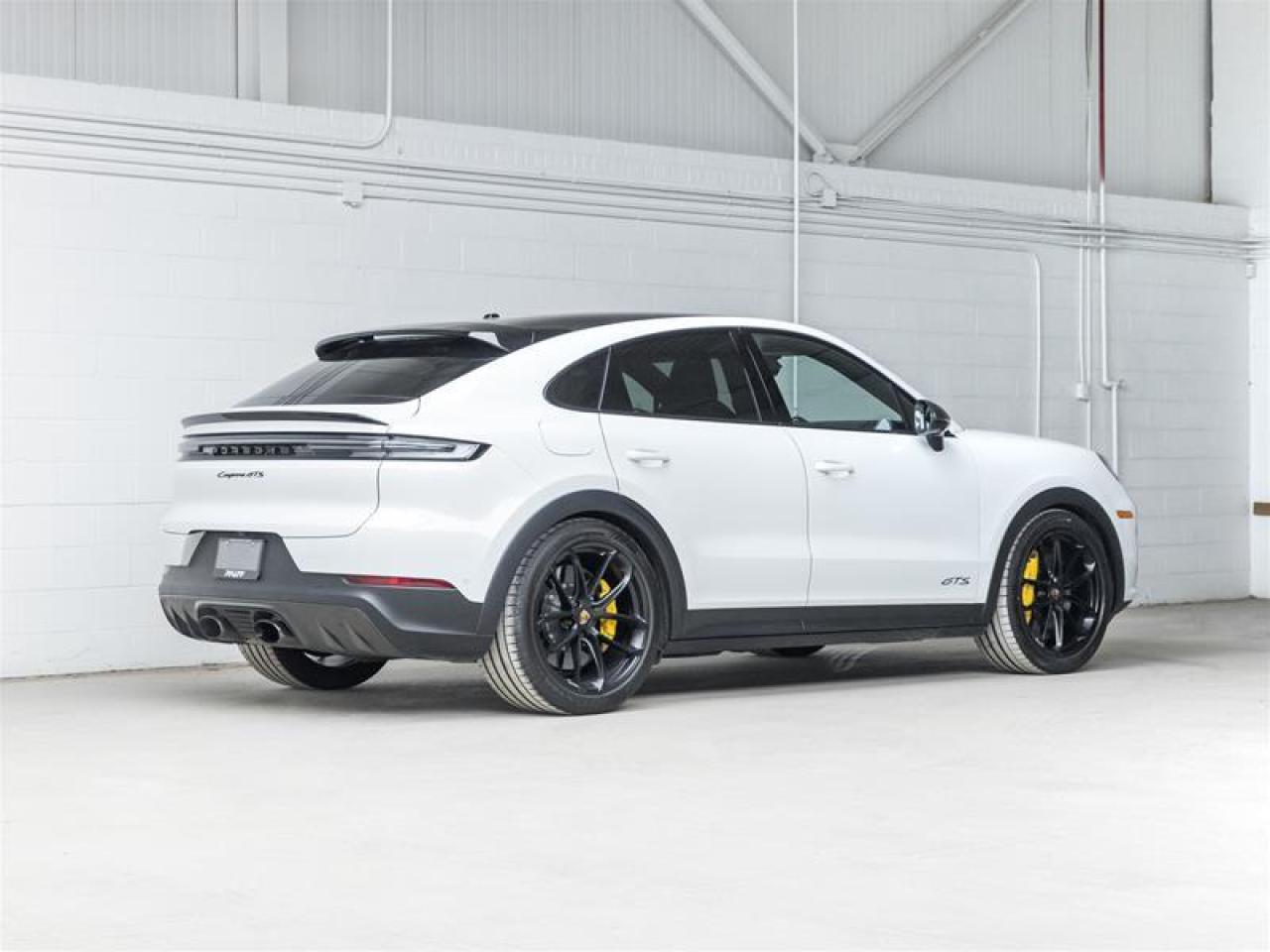 2025 Porsche Cayenne  Photo