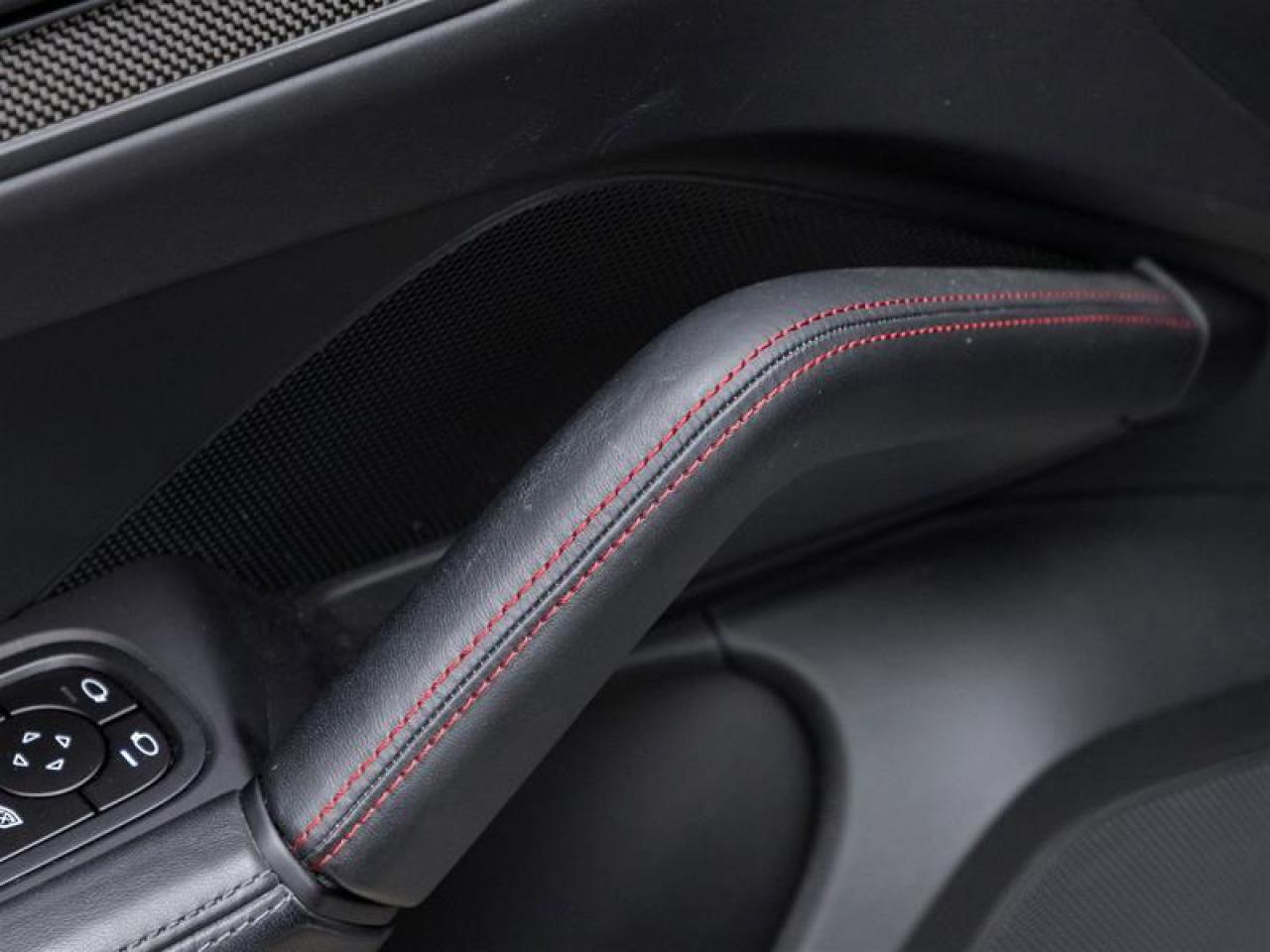 2025 Porsche Cayenne  Photo