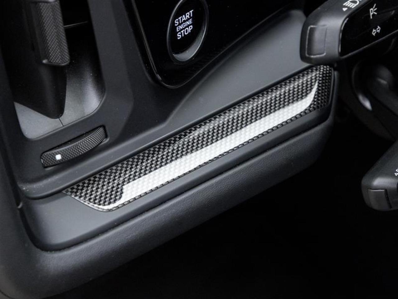 2025 Porsche Cayenne  Photo