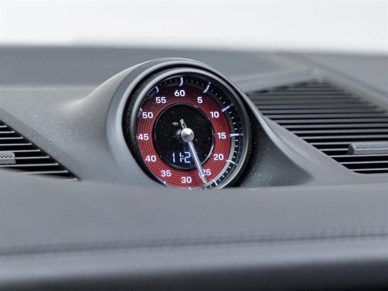 2025 Porsche Cayenne  Photo