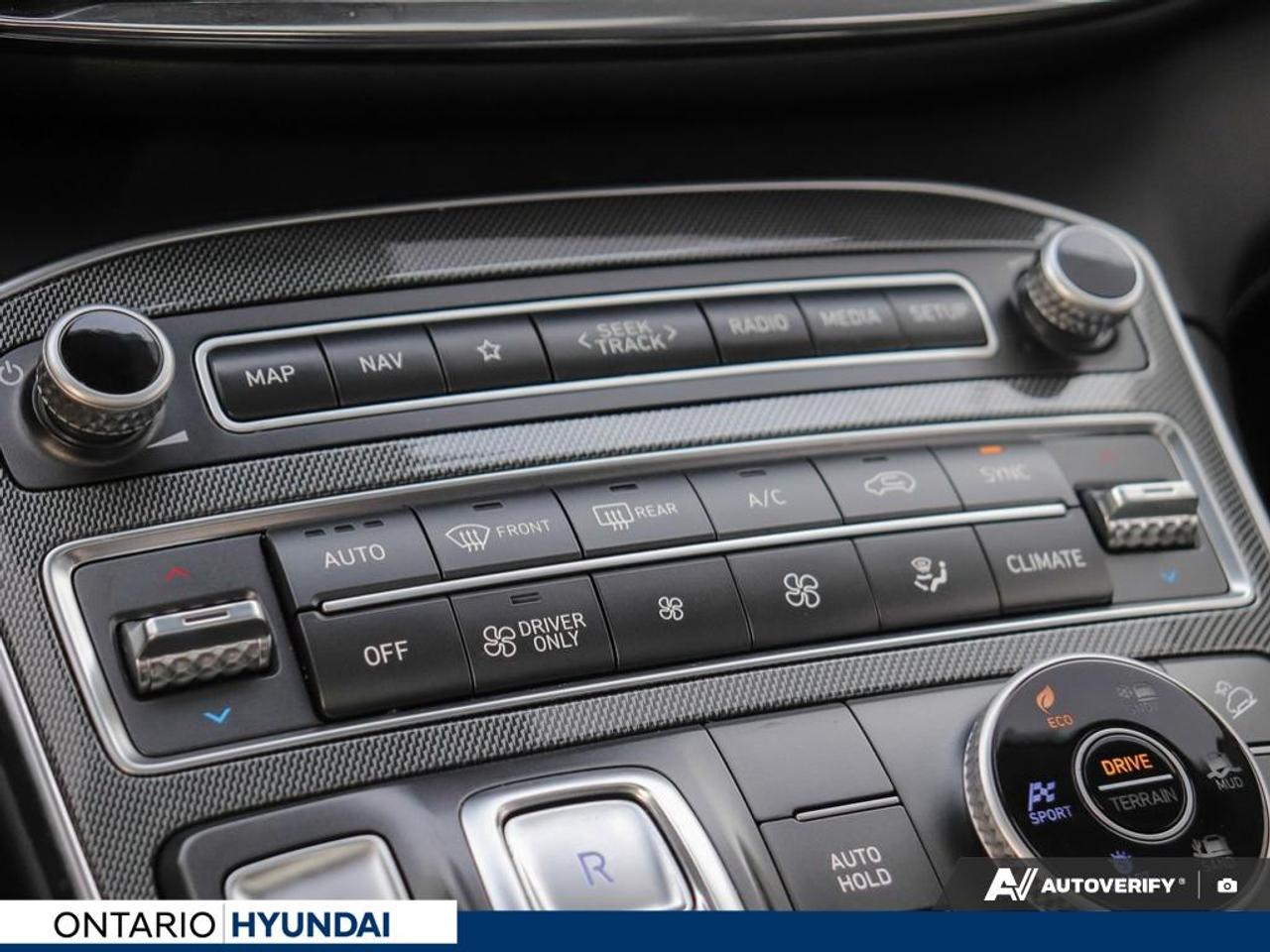 2023 Hyundai Santa Fe HEV Luxury 4dr All-Wheel Drive Photo