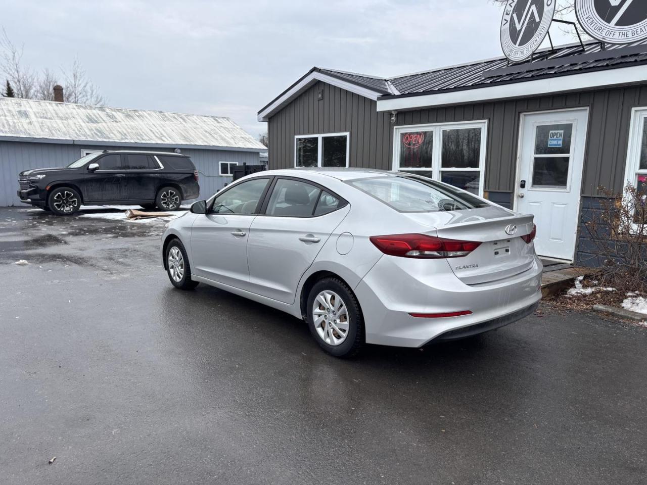 2017 Hyundai Elantra  Photo