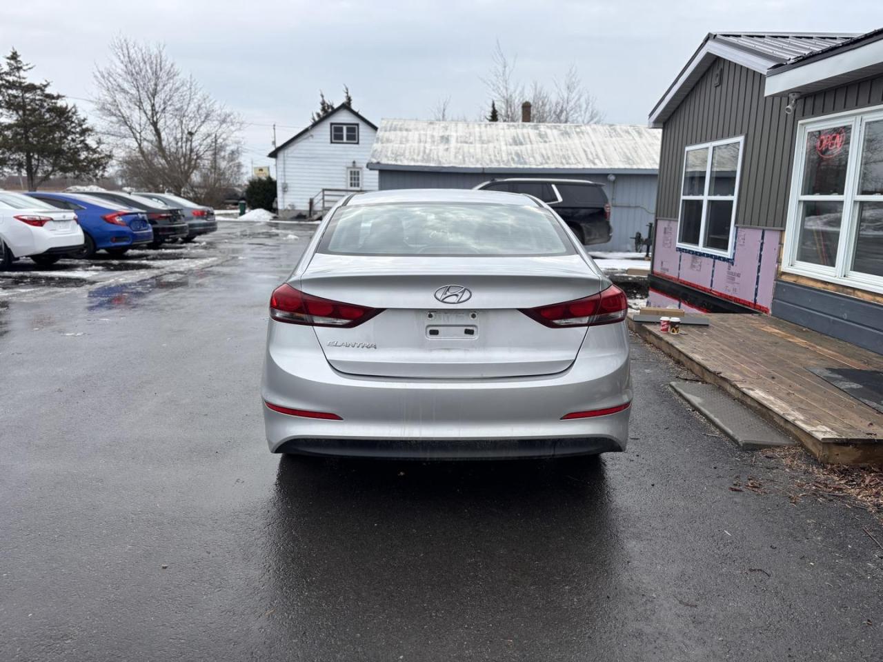 2017 Hyundai Elantra  Photo