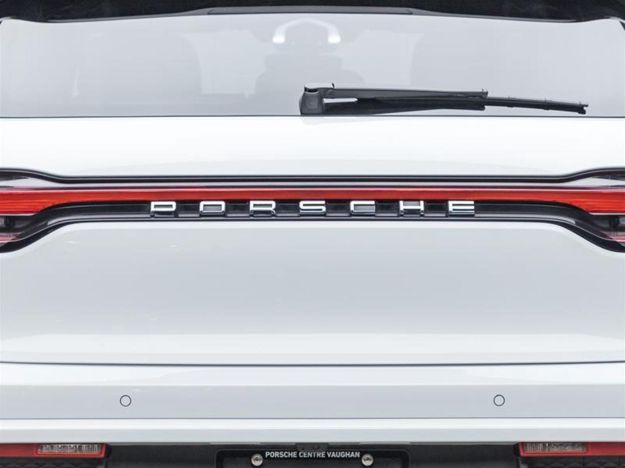 2023 Porsche Macan  Photo