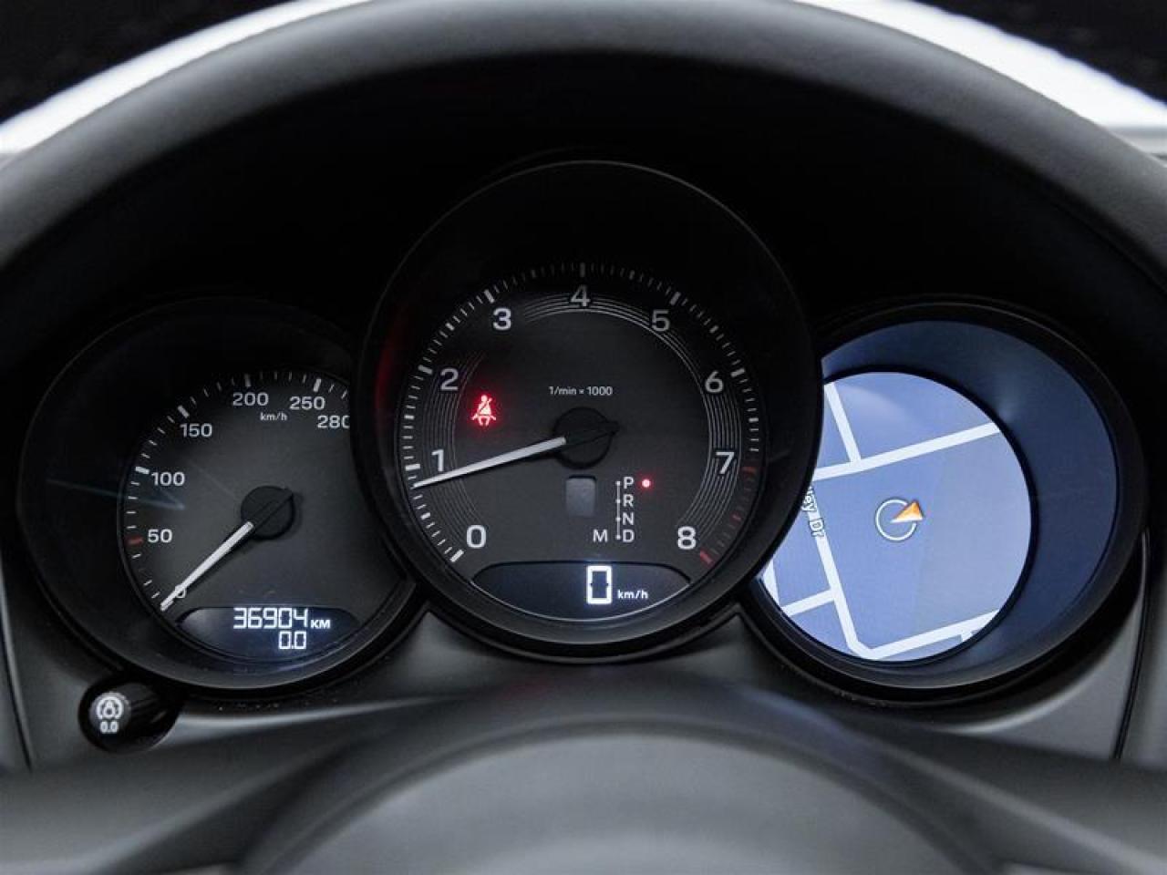 2023 Porsche Macan  Photo