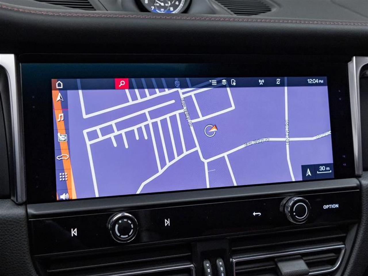 2023 Porsche Macan  Photo