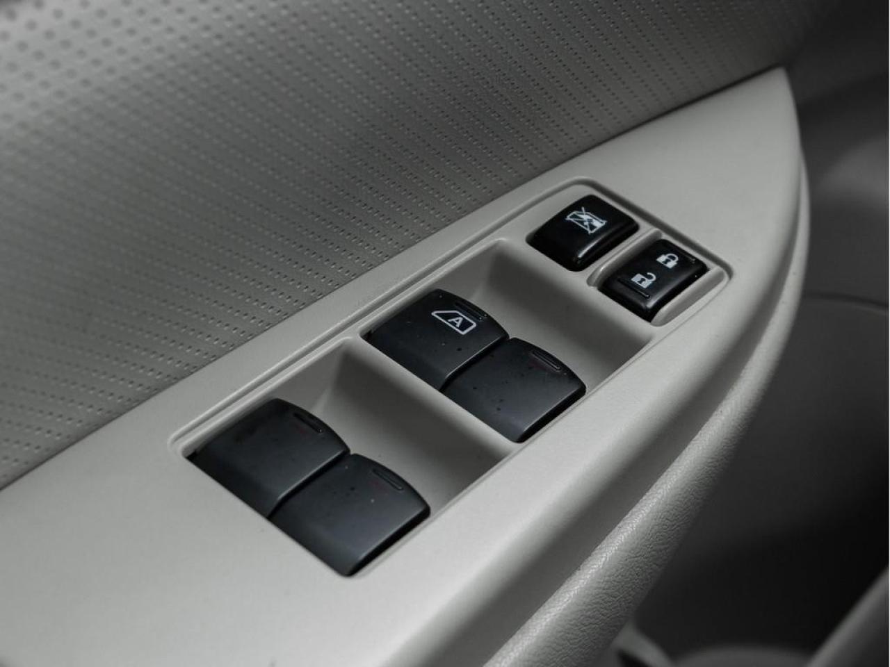 2011 Subaru Outback  Photo