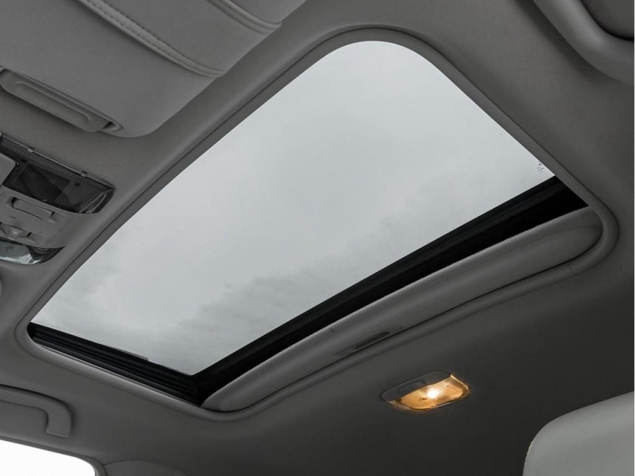 2011 Subaru Outback  Photo