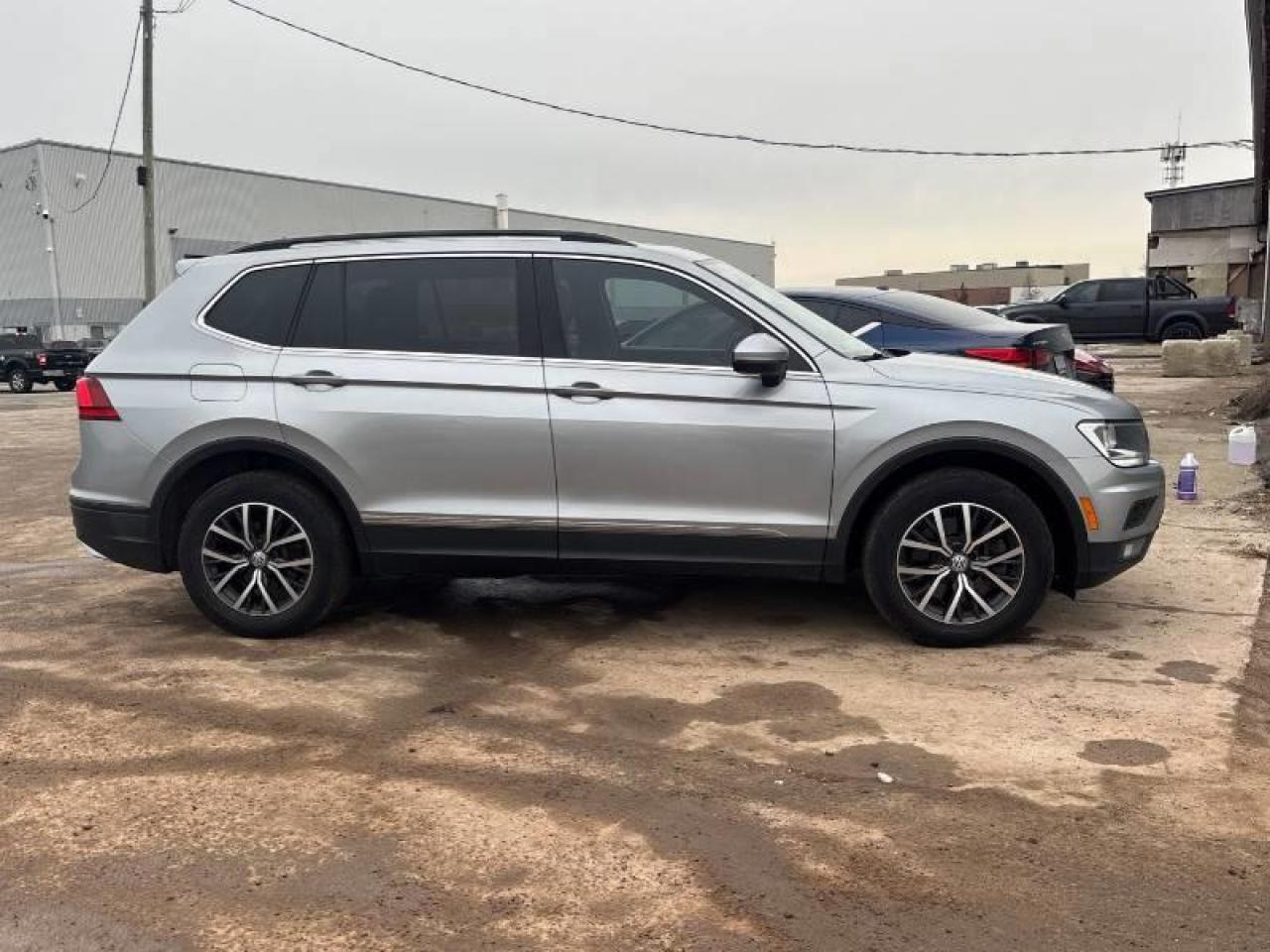 2019 Volkswagen Tiguan Comfortline 4dr All-wheel Drive 4MOTION Photo