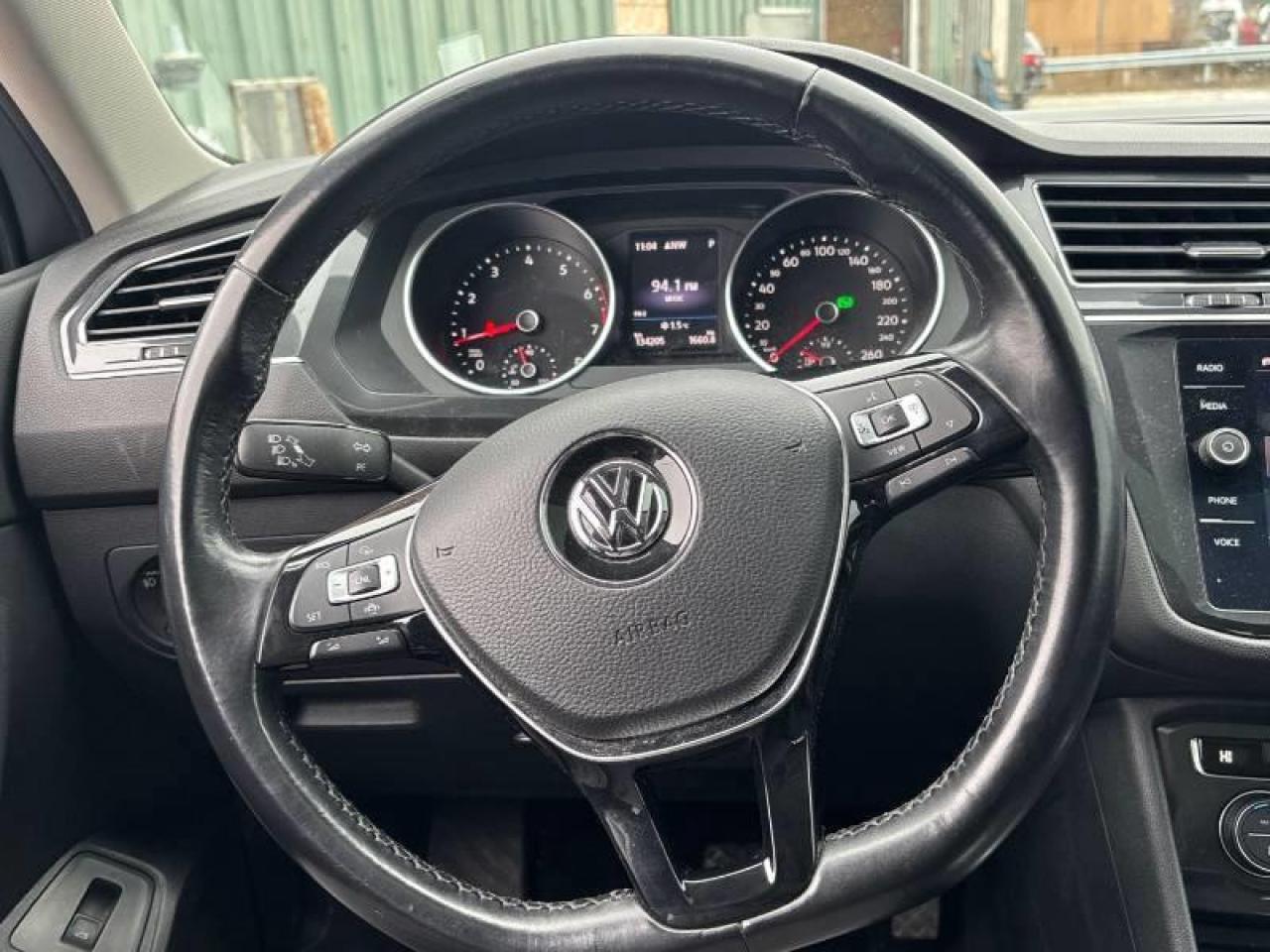 2019 Volkswagen Tiguan Comfortline 4dr All-wheel Drive 4MOTION Photo