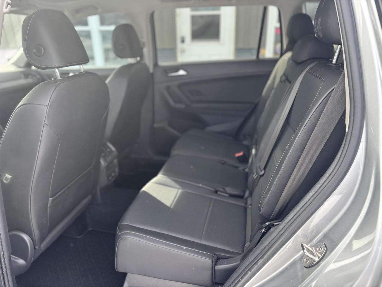 2019 Volkswagen Tiguan Comfortline 4dr All-wheel Drive 4MOTION Photo