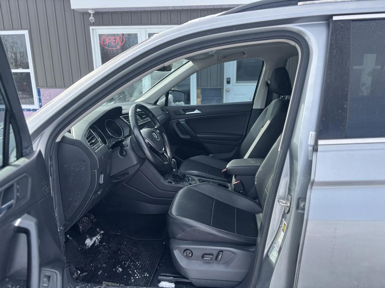 2019 Volkswagen Tiguan Comfortline 4dr All-wheel Drive 4MOTION Photo