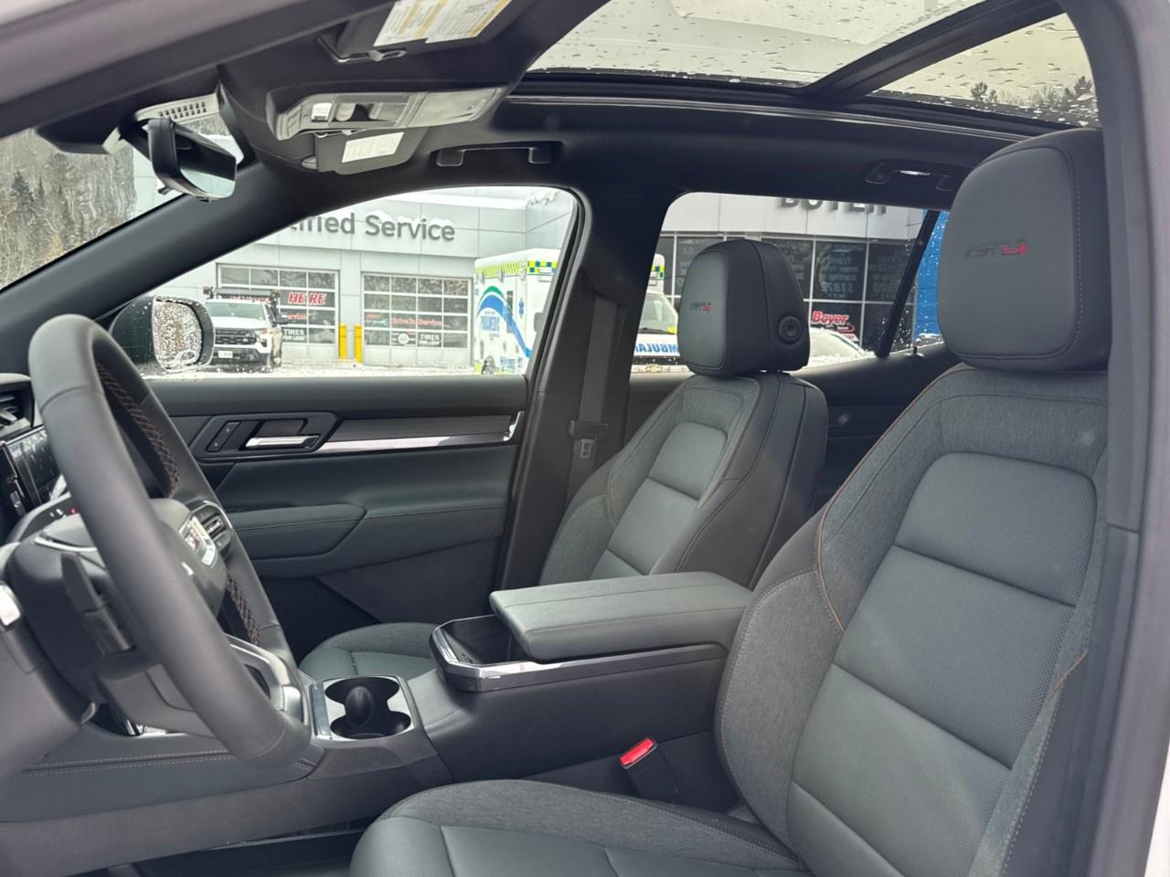 2026 GMC Terrain AWD AT4 Photo