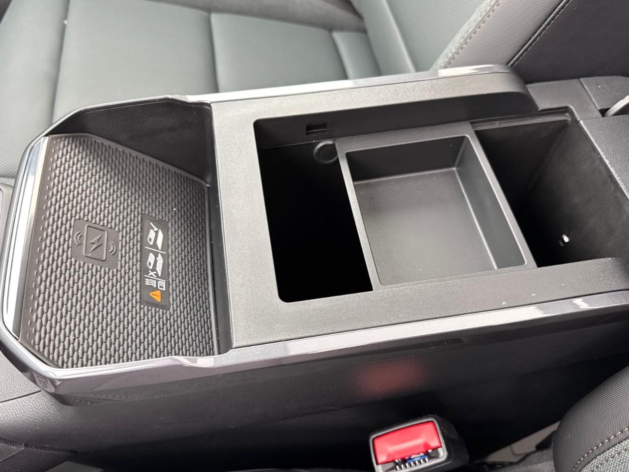 2026 GMC Terrain AWD AT4 Photo