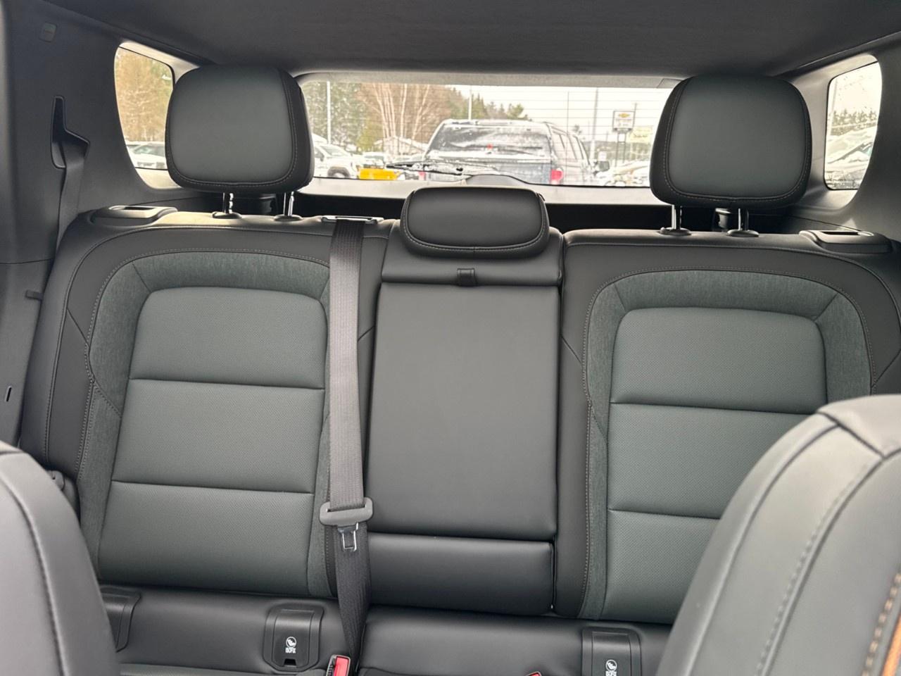 2026 GMC Terrain AWD AT4 Photo