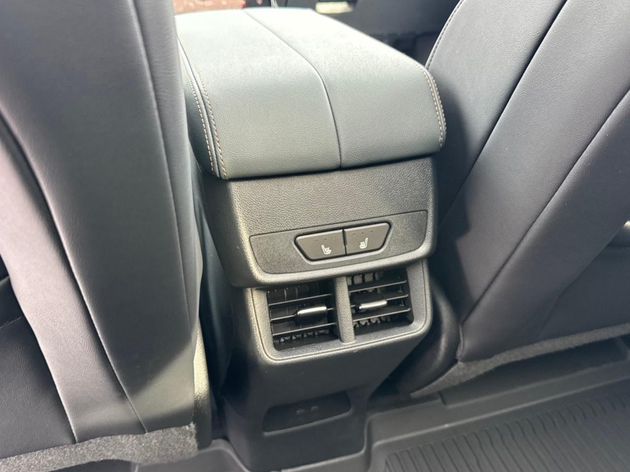 2026 GMC Terrain AWD AT4 Photo