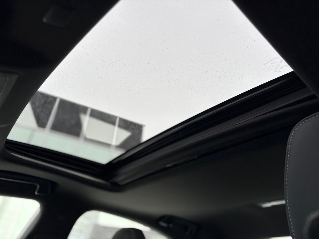 2025 Lexus IS 300 Base 4dr All-Wheel Drive Sedan Photo