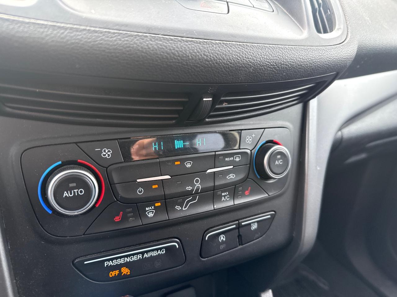 2018 Ford Escape SEL 4dr 4x4 Photo