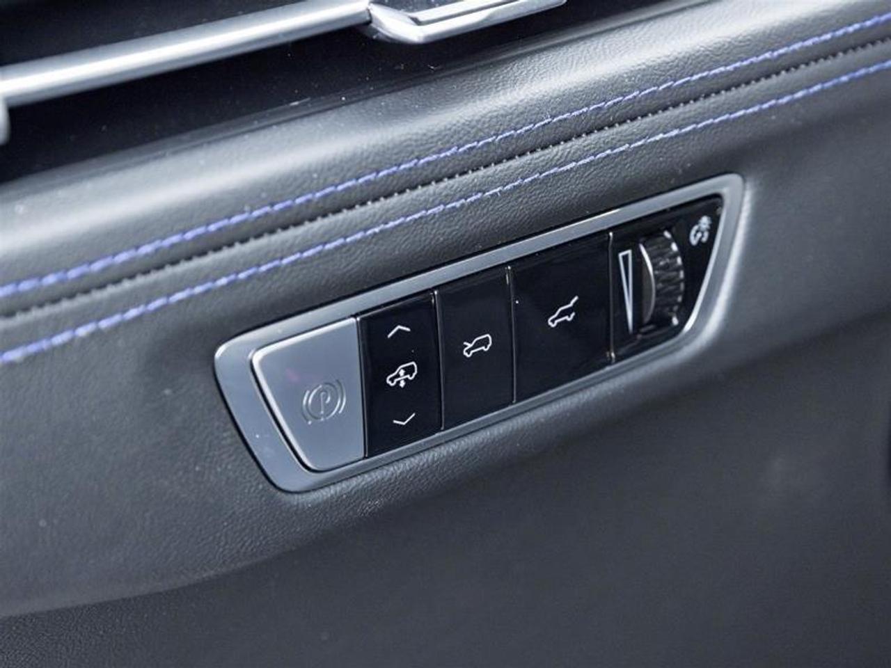 2026 Cadillac Escalade IQ Luxury 4dr All-Wheel Drive Photo