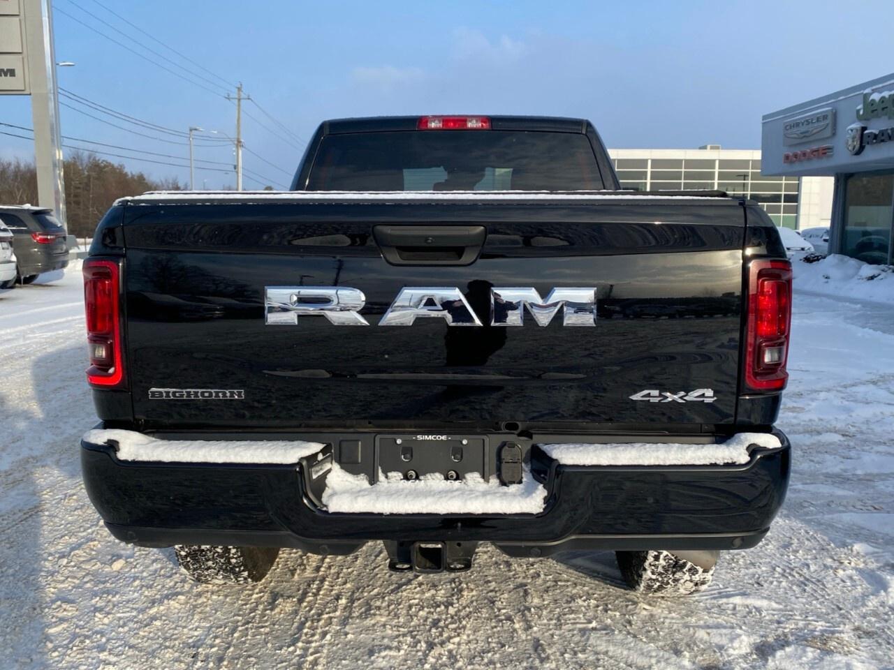 2025 RAM 2500 Big Horn 4x4 Crew Cab 6'4 Box Photo3