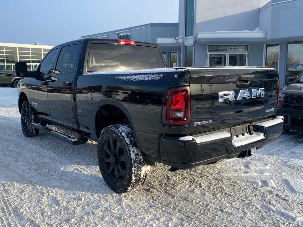 2025 RAM 2500 Big Horn 4x4 Crew Cab 6'4 Box Photo2