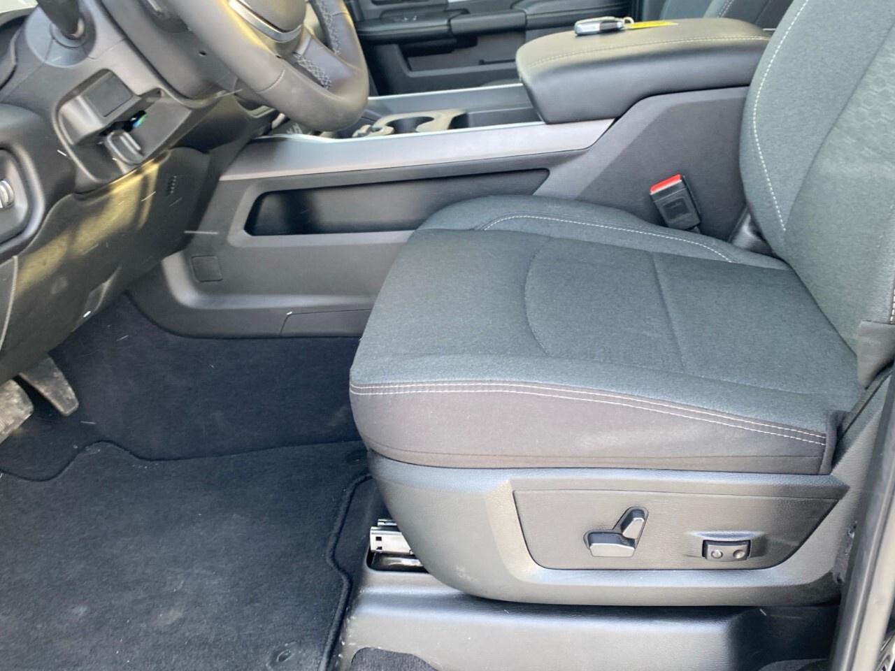 2025 RAM 2500 Big Horn 4x4 Crew Cab 6'4 Box Photo