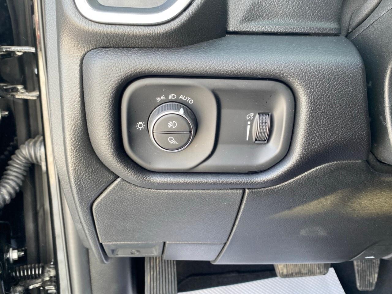 2025 RAM 2500 Big Horn 4x4 Crew Cab 6'4 Box Photo