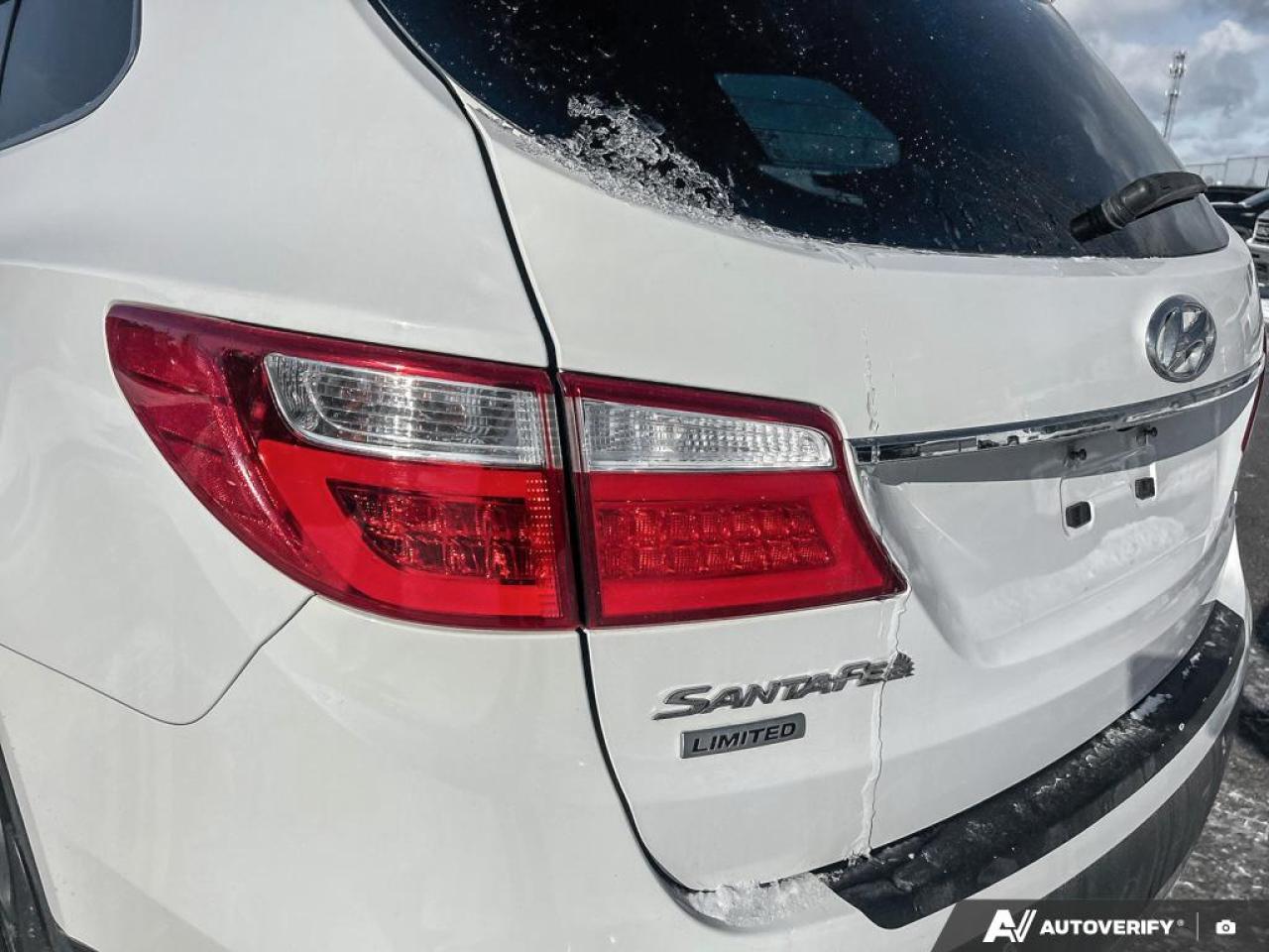 2016 Hyundai Santa Fe XL Limited Adventure Edition w/6 Passenger (A6 4dr All-Wheel Drive Photo