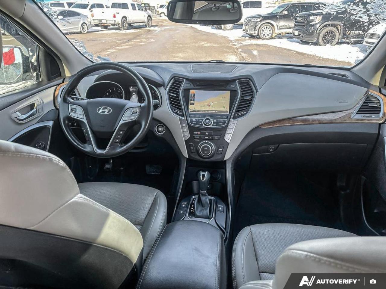 2016 Hyundai Santa Fe XL Limited Adventure Edition w/6 Passenger (A6 4dr All-Wheel Drive Photo